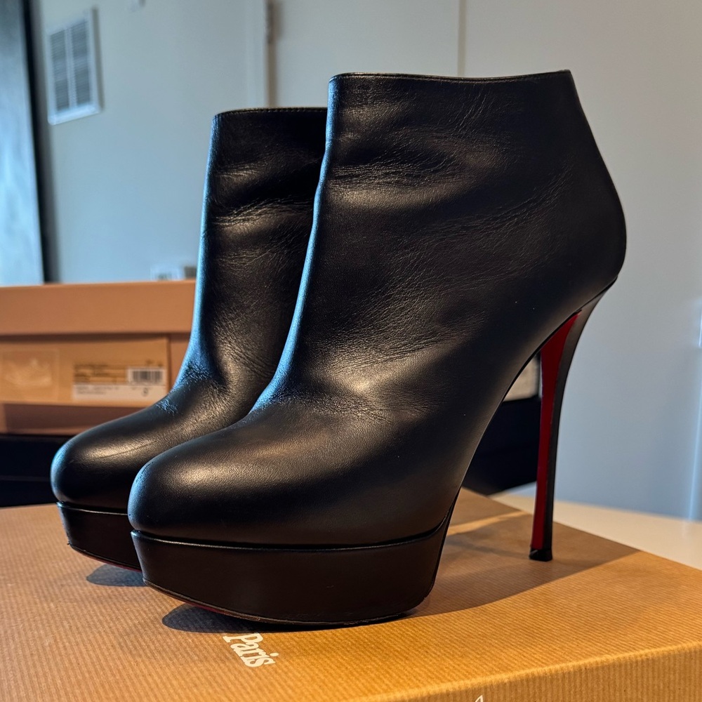 Christian Louboutin Black Platform Heeled Boots Dirdibootie 130 Calf